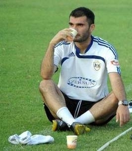 Zaur Həşimov: "Başqa komandada oynamaqdansa, "Qarabağ"da ehtiyatda qalmaq daha üstündür"